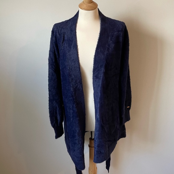 SAVAGE x Fenty (M/L) Fluff it Up Robe in Navy Blue - Picture 11 of 15